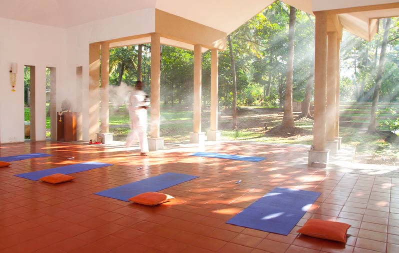 bangalore-shreyas-retreat-vue-des-salles-yoga