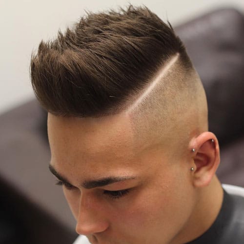 Undercut Fade avec partie dure et pointes texturées