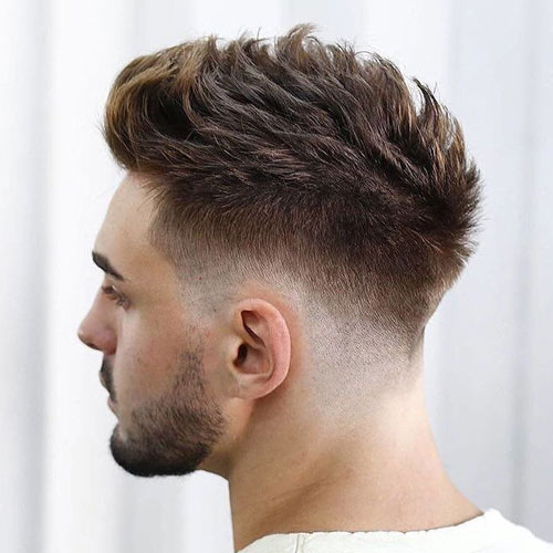 Cheveux hérissés pour les hommes