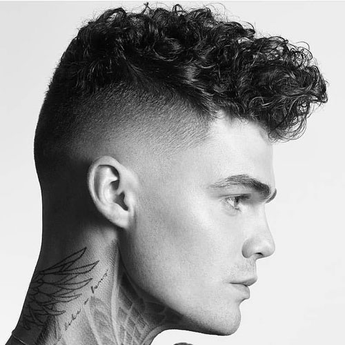 Meilleures coupes de cheveux pour les hommes aux cheveux bouclés