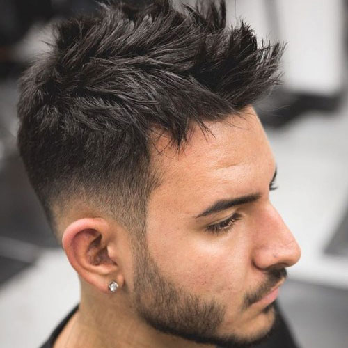 Styles de Faux Hawk malpropres + atténuation progressive du cône + barbe "width =" 500 "height =" 500 "srcset =" https://www.menshairstylestoday.com/wp-content/uploads/2017/04/Messy-Faux-Hawk- Styles-Low-Taper-Fade-Beard.jpg 500w, https://www.menshairstylestoday.com/wp-content/uploads/2017/04/Messy-Faux-Hawk-Styles-Low-Taper-Fade-Beard-150x150 .jpg 150w, https://www.menshairstylestoday.com/wp-content/uploads/2017/04/Messy-Faux-Hawk-Styles-Low-Taper-Fade-Beard-300x300.jpg 300w, https: // www .menshairstylestoday.com/wp-content / uploads / 2017/04 / Messy-Faux-Faux-Styles-Bas-Cône-Fade-Beard-100x100.jpg 100w "tailles =" (largeur maximale: 500px) 100vw, 500px " data-jpibfi-post-excerpt = "" data-jpibfi-post-url = "https://www.menshairstylestoday.com/faux-hawk-haircuts-for-men/" data-jpibfi-post-title = "35 Faux Hawk (Fohawk) Coupe de cheveux pour hommes "data-jpibfi-src =" https://www.menshairstylestoday.com/wp-content/uploads/2017/04/Messy-Faux-Hawk-Styles-Low-Taper-Fade- Beard.jpg