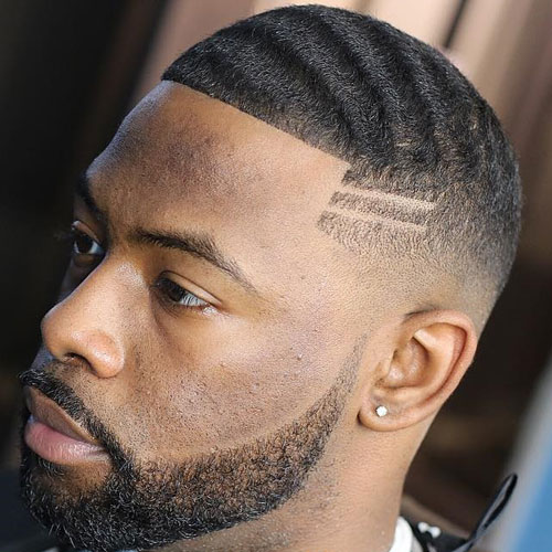 Hommes noirs coupes de cheveux avec des lignes