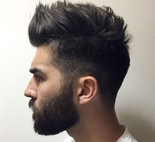 Styles de barbe - cheveux courts avec barbe