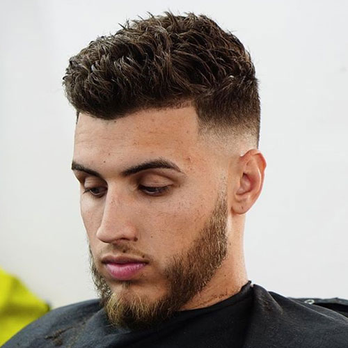 Coupe de cheveux texturée courte pour hommes - Fondu chauve et chauve + Line Up + Cheveux courts et hérissés + Barbe