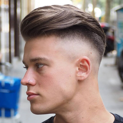Textured Slicked Back Undercut pour les hommes