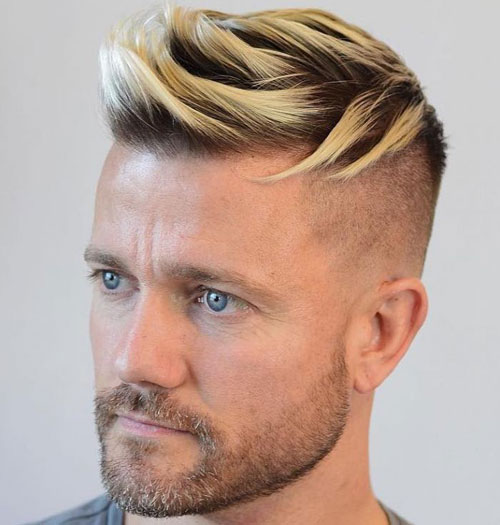 Cheveux blonds courts avec fondu intense