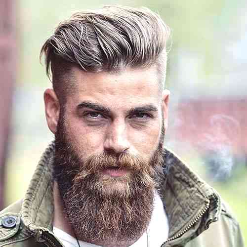 Viking moderne avec entaille avec barbe