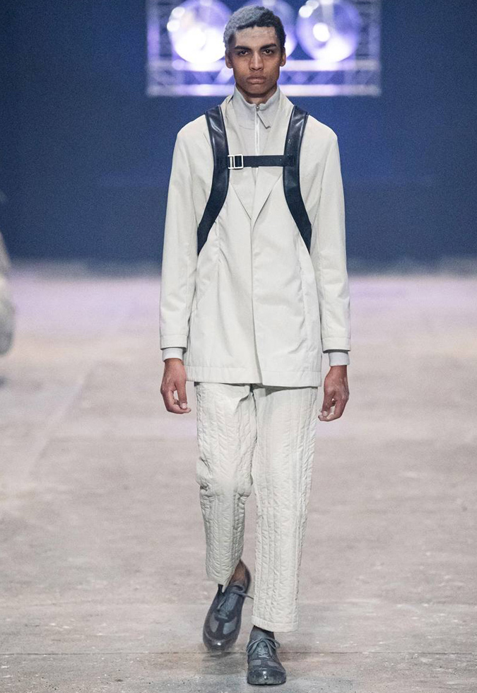 Samuel Ross "width =" 490 "style =" hauteur: 100%;