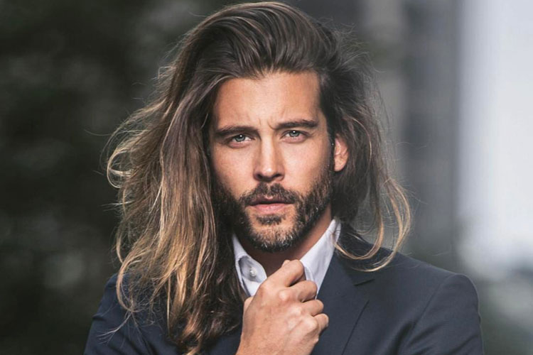 Comment faire pousser des cheveux longs hommes