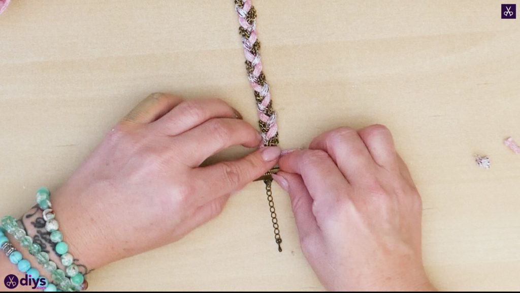 Bracelet fil et chaîne étape 5