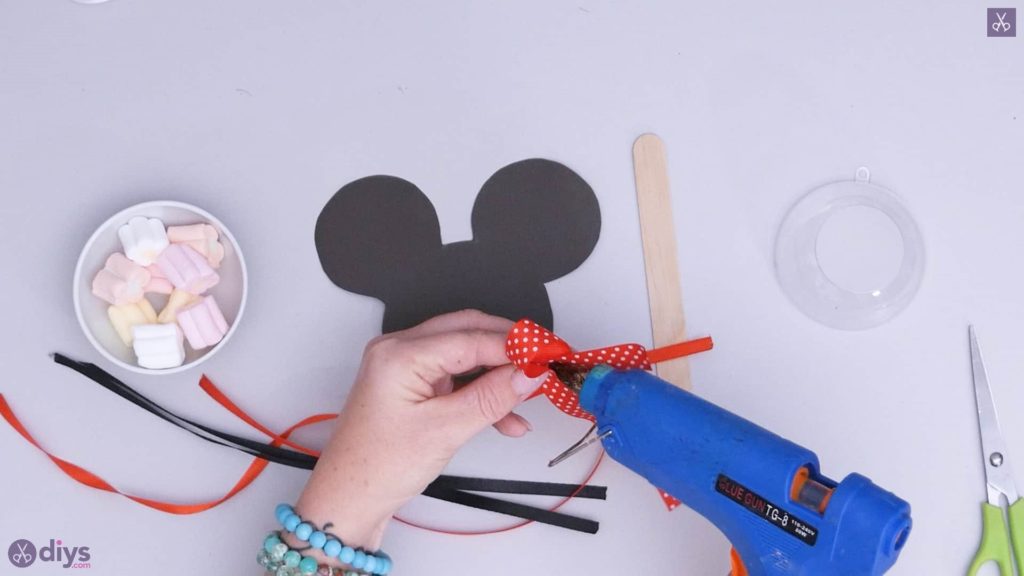 Porte-bonbons Minnie Mouse bricolage étape 3b