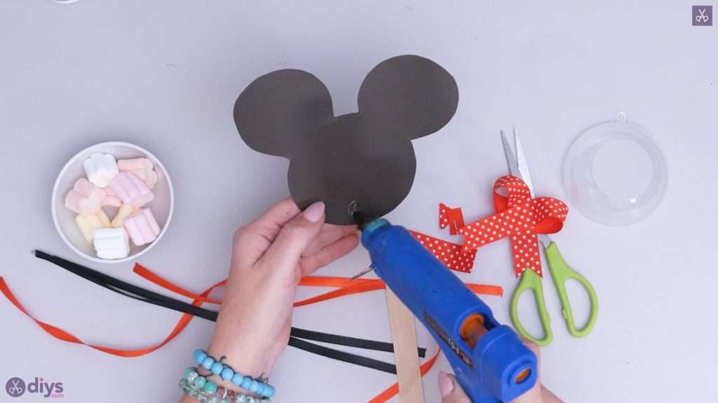 Porte-bonbons Minnie Mouse bricolage étape 4
