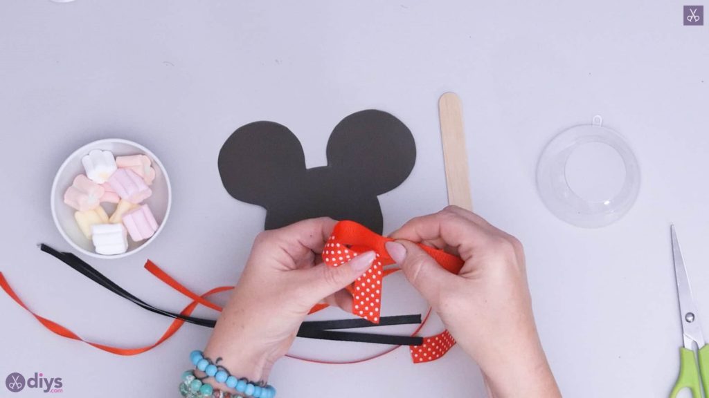 Porte-bonbons Minnie Mouse DIY Étape 3A