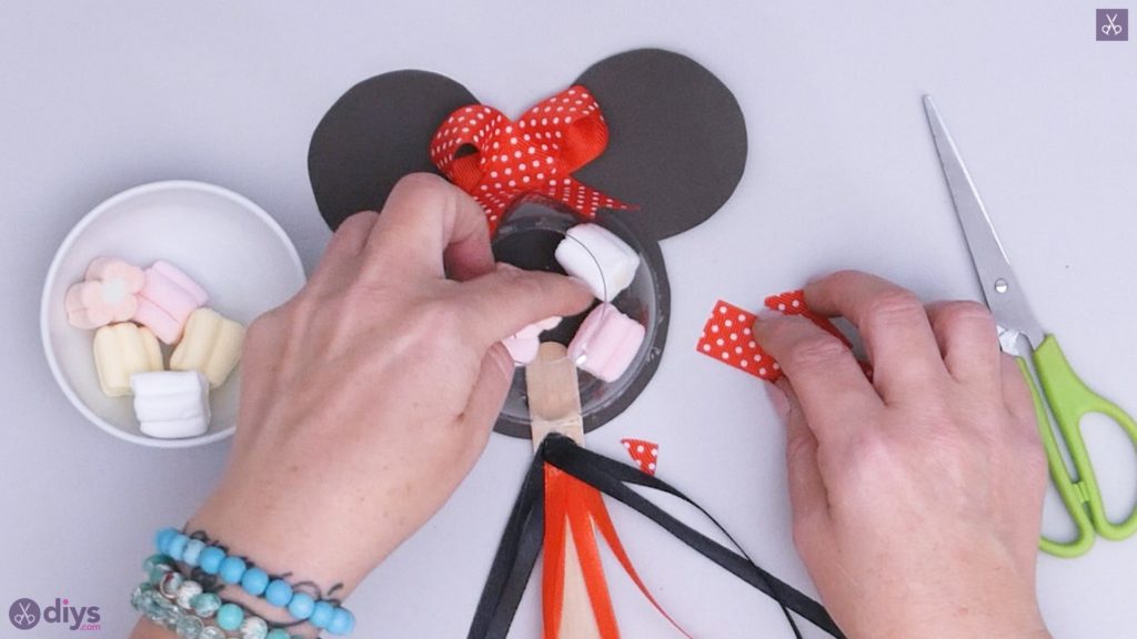 Porte-bonbons Minnie Mouse DIY Étape A