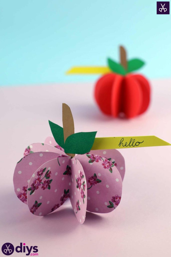 Pomme de papier 3D