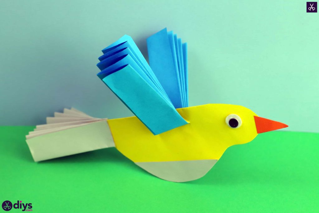 Oiseau en papier DIY facile pour les enfants