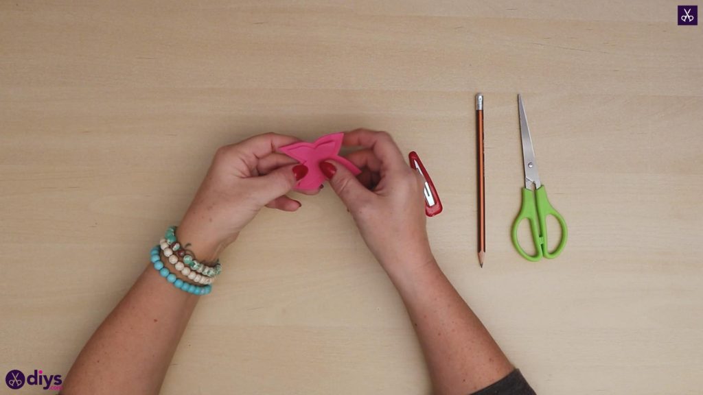 Barrette papillon bricolage étape 4b