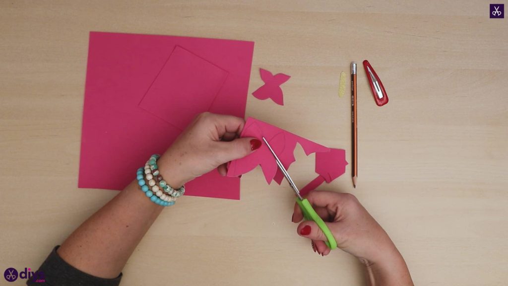 Barrette papillon bricolage étape 3e