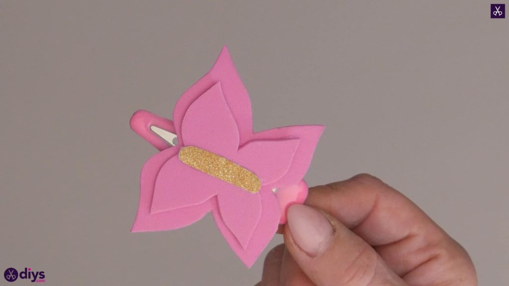Barrette papillon bricolage colorée