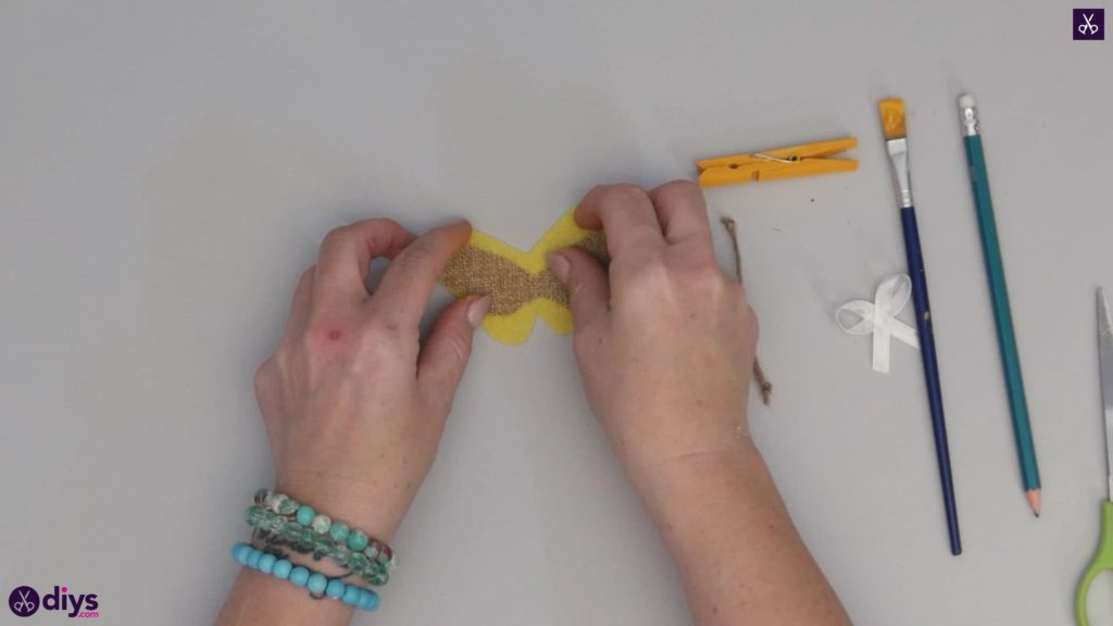 Comment fabriquer un papillon à partir d'une étape de pince à linge 6f
