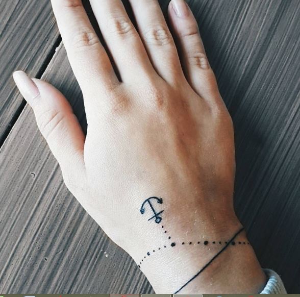 Conception de tatouages ​​de bracelet d'ancre pour les filles