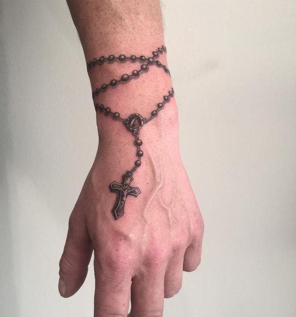 Tendance Tattoo : 75 idées de tatouage de chapelet ...