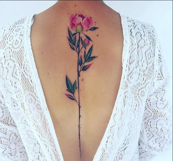 Conception et idées de tatouages ​​de colonne vertébrale de fleur rose