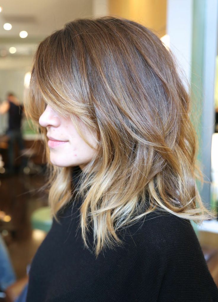 4 coupe de cheveux moyenne ondulée ombre