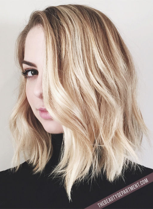 1 coupe de cheveux moyenne ondulée