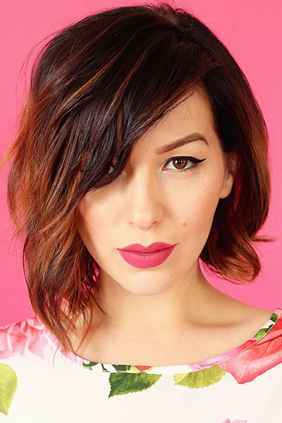 18 coupe de cheveux moyenne asymétrique