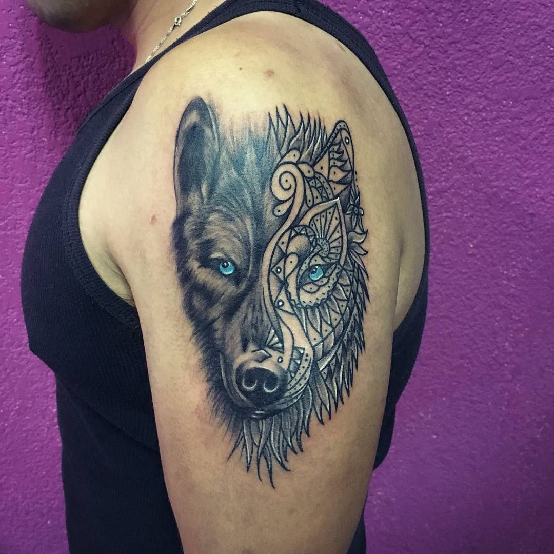 Tatouage Mandala Loup