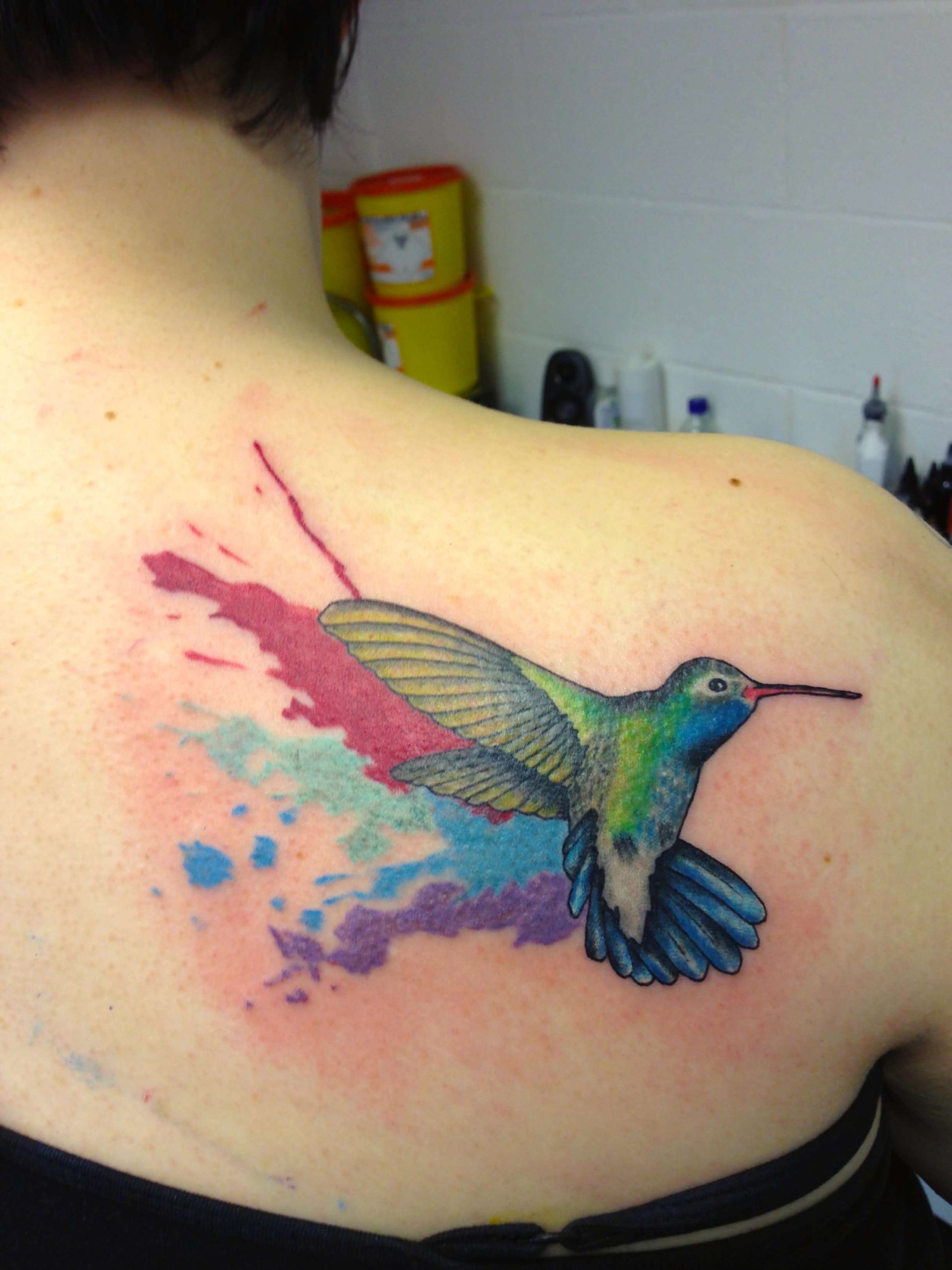 Tatouage de colibri animé