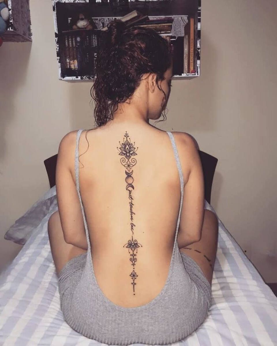 Tatouages ​​de La Colonne Vertébrale