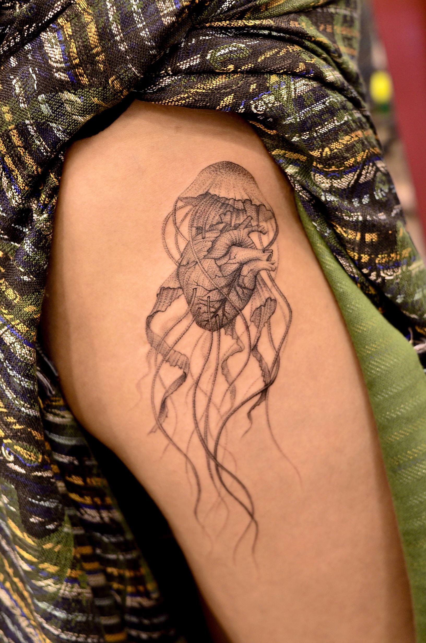 Tendance Tattoo : 125 idées de tatouage de méduses ...