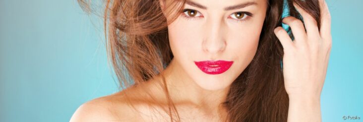 Comment bien décoller les racines des cheveux ?
