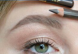 Comment choisir la couleur du crayon à sourcils ?