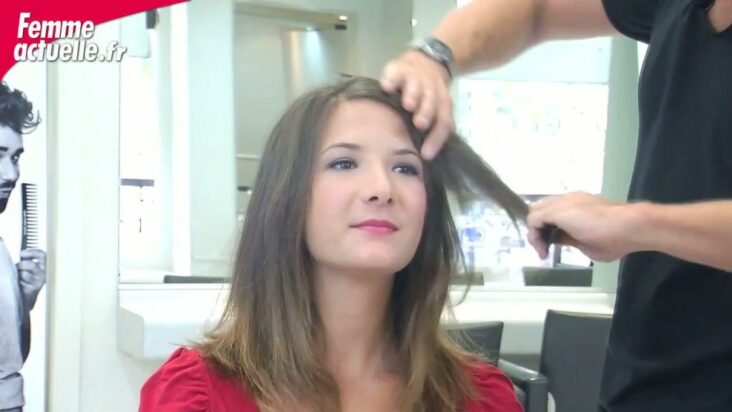 Comment coiffer sa mèche rideau avec un lisseur ?