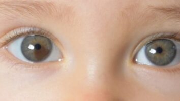 Comment connaître la couleur des yeux d'un nourrisson ?