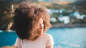 Comment connaître sa vraie nature de cheveux ?