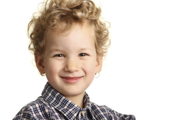 Comment couper les cheveux bébé 2 ans ?