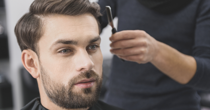 Comment couper les cheveux d'un homme au ciseau facilement ?