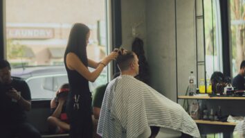 Comment embellir un salon de coiffure ?