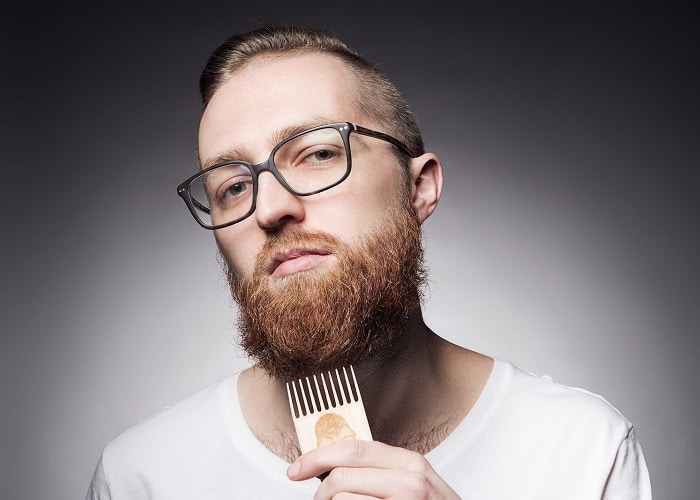 Comment faire disparaître la barbe blanche ?