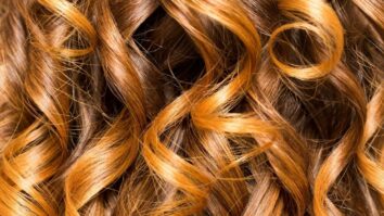 Comment faire pour avoir de belles boucles après une permanente ?