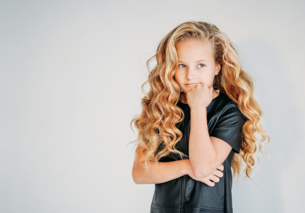 Comment faire pour que les boucles tiennent toute la journée ?
