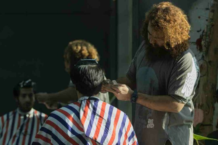 Comment faire tenir une coiffure de tous les jours ?
