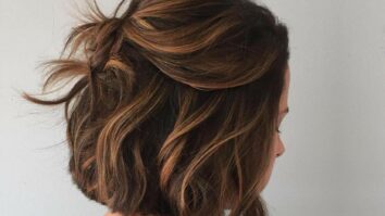 Comment faire un balayage sur cheveux courts ?