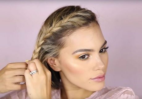 Comment faire un effet Coiffé-décoiffé sur cheveux courts femme ?