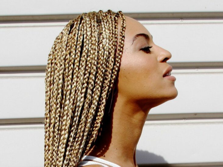 Comment faire une tresse africaine avec des cheveux courts ?