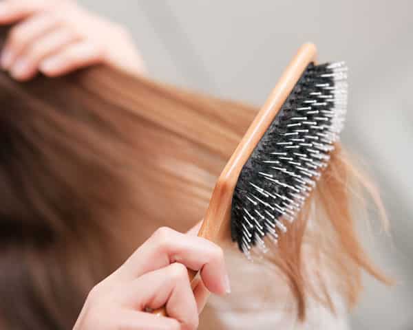 Comment nettoyer les brosses à cheveux ?